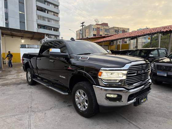 RAM 3500 6.7 I6 TURBO DIESEL LARAMIE CD 4X4 AUTOMÁTICO